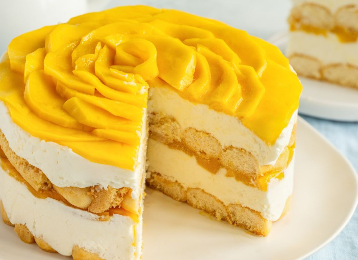 tort z kremem i mango
