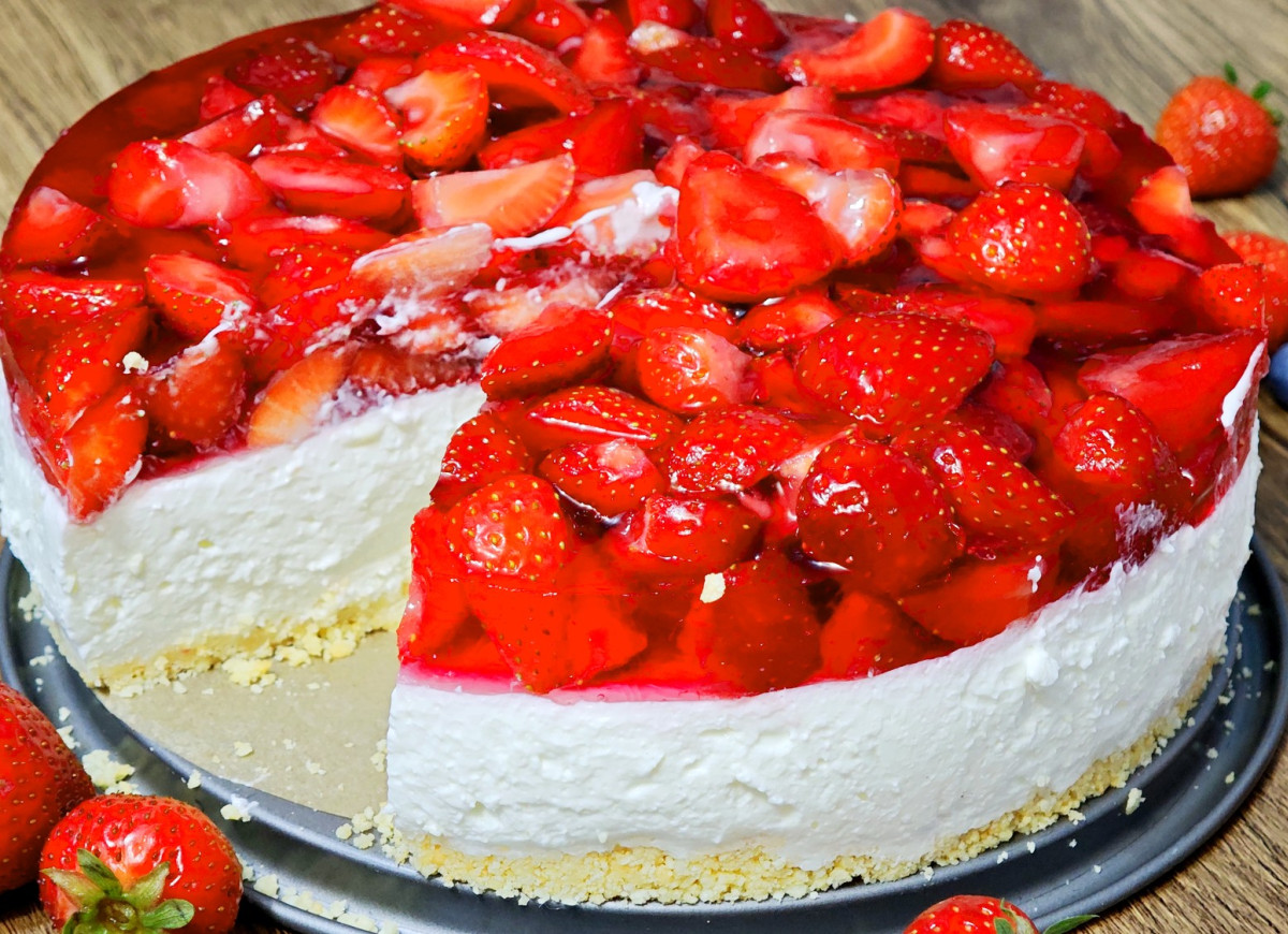 ciasto truskawkowe bez pieczenia na kaszy mannie