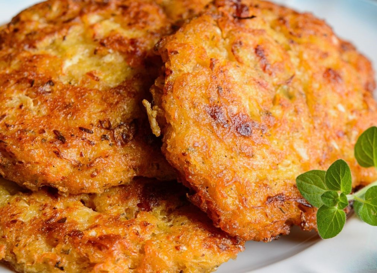 chrupiące placki ziemniaczane z parmezanem