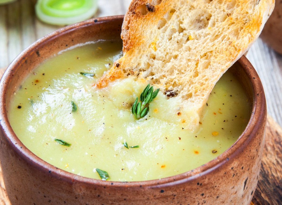 francuska zupa krem z porów i ziemniaków (vichyssoise)