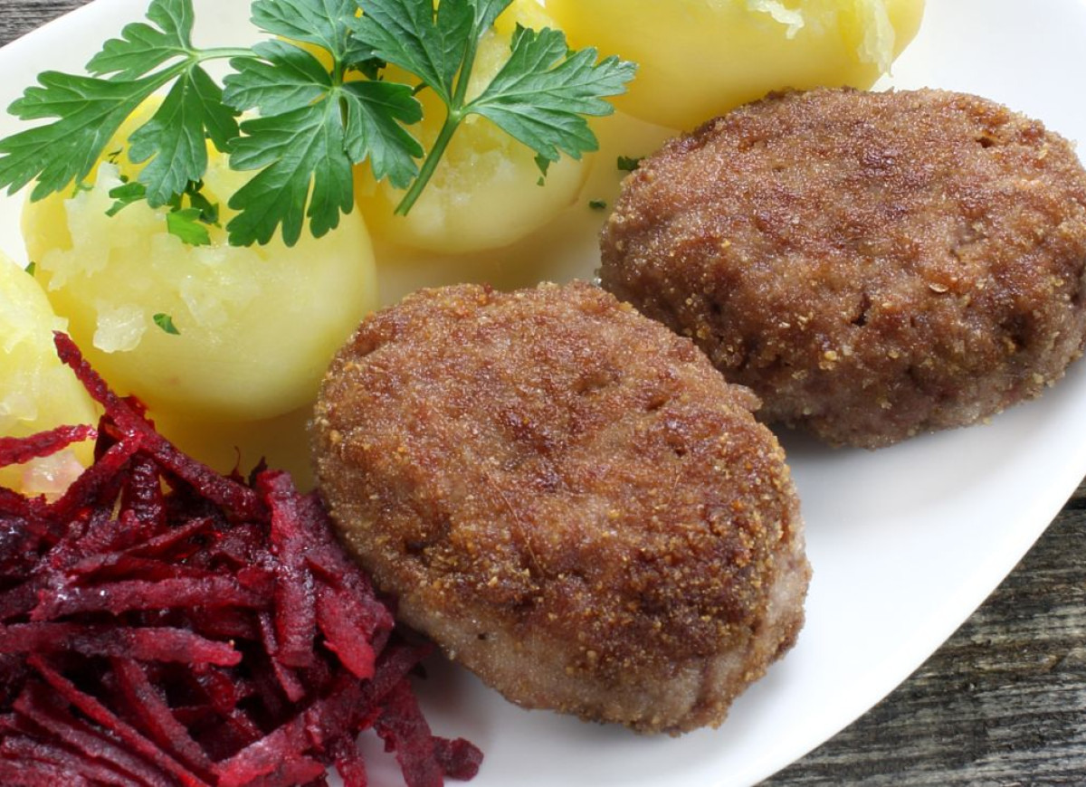 kotlety mielone z mięsa średnio zmielonego