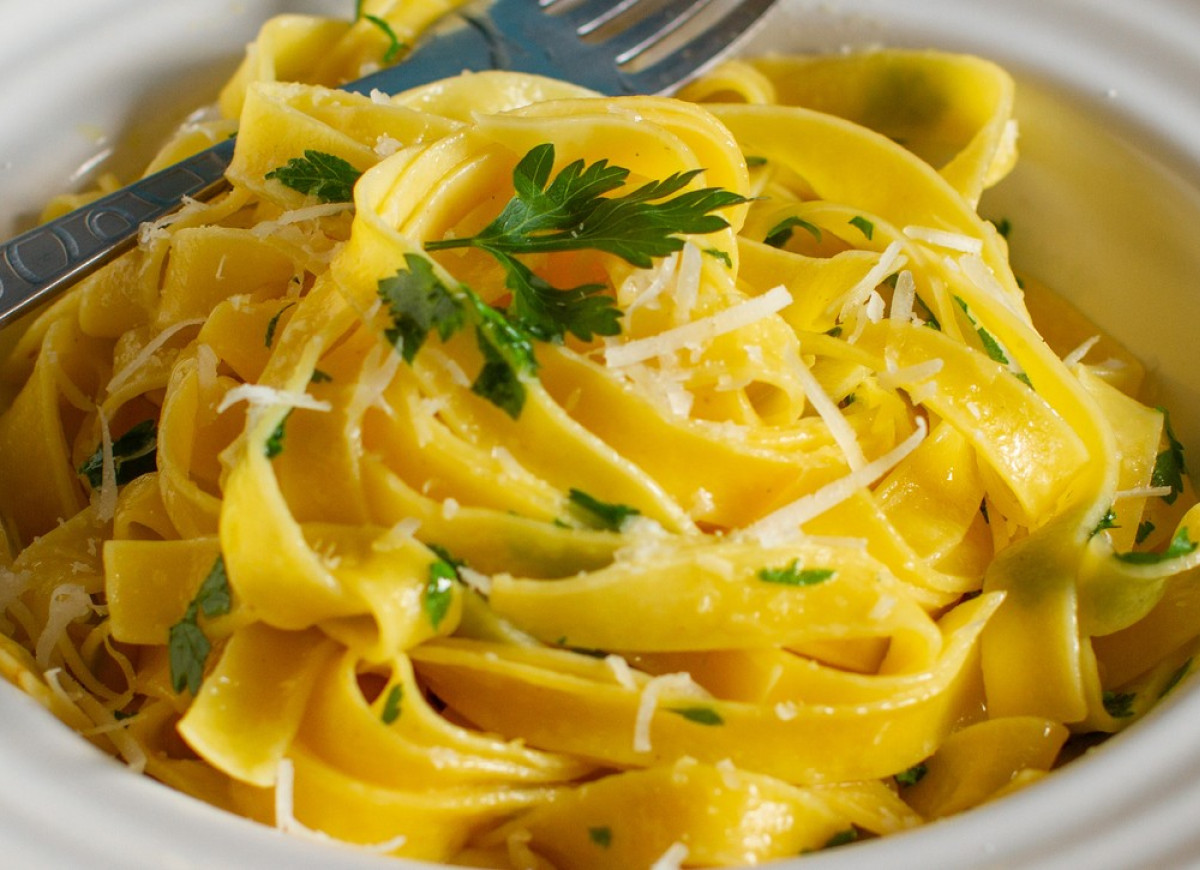 Pasta al burro e parmigiano