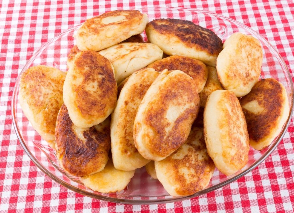 greckie placki ziemniaczane - placki ziemniaczane po rodyjsku