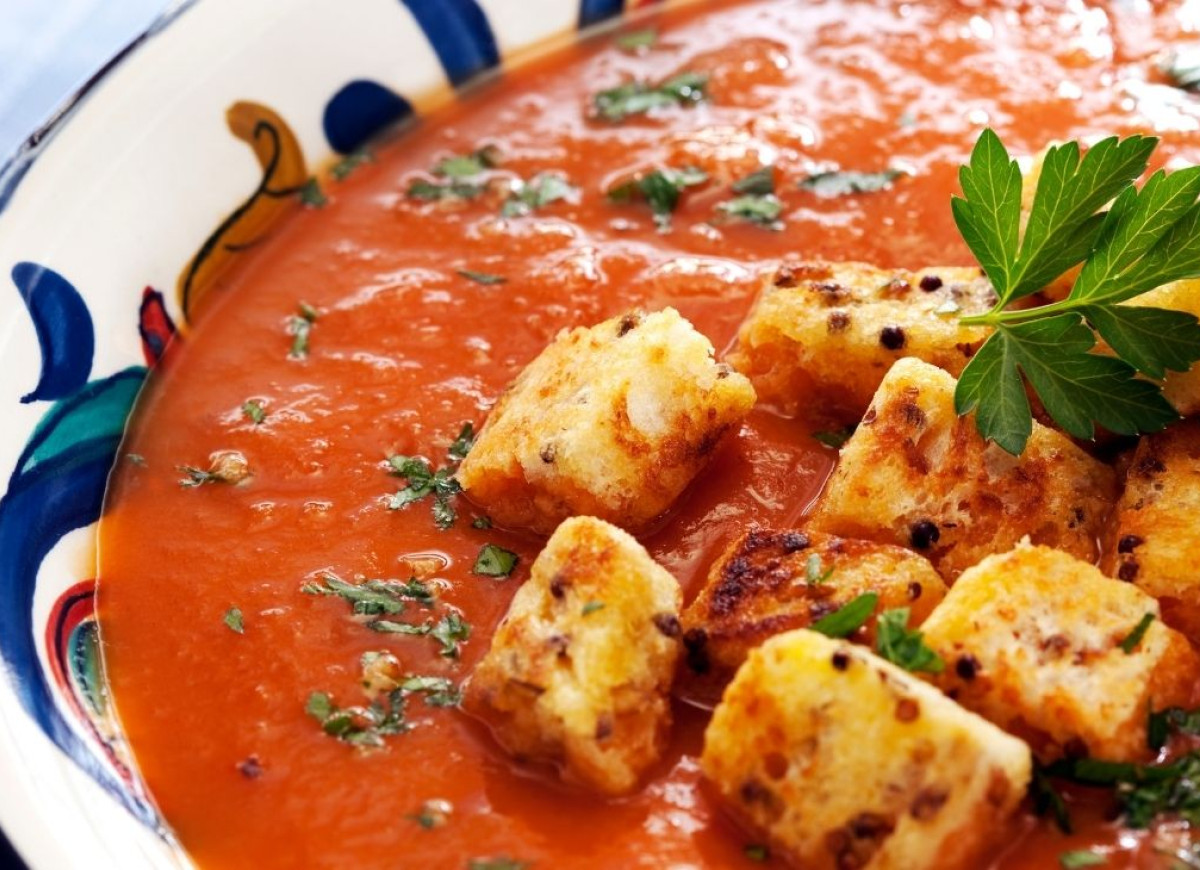 zupa pomidorowa ze świeżych pomidorów