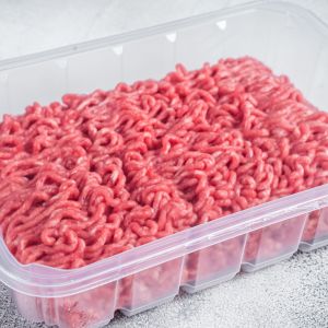 gdzie wyrzucać opakowanie po mięsie mielonym