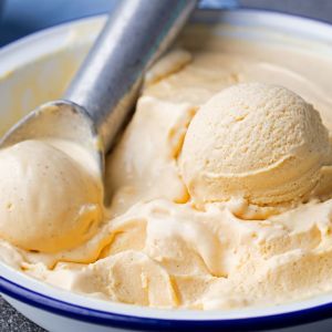 kremowe lody waniliowe