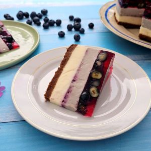 sernik na zimno z borówkami