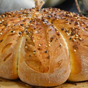 Chlebek dyniowy