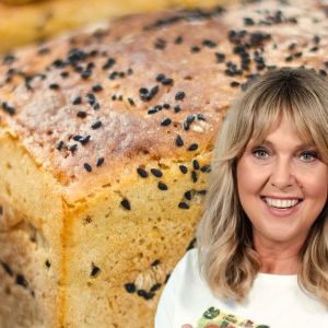 domowy chleb z czarnuszką