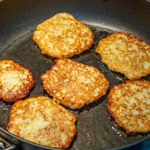 Placki ziemniaczane bąbelkowe