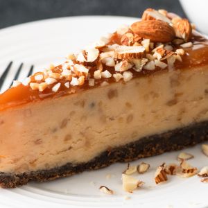 karmelowy sernik bez pieczenia