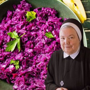 surówka z czerwonej kapusty i chrzanu