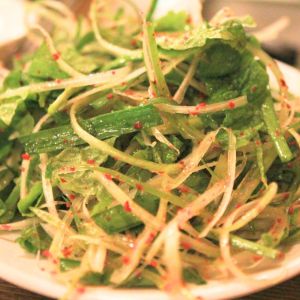 surówka z pora po azjatycku