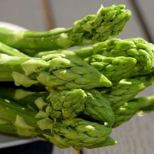 szparagi wychodzą gorzkie