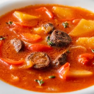 węgierska zupa pomidorowa