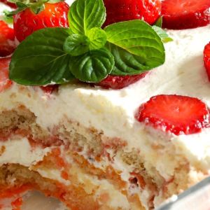 deser z truskawkami a la tiramisu