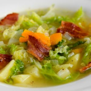 kapuśniak z młodej kapusty