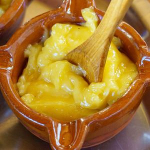 sos czosnkowy aioli z miodem