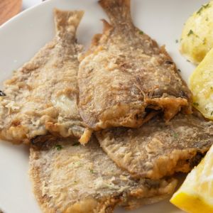 smazona ryba sola