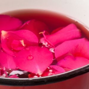 syrop z płatków róż