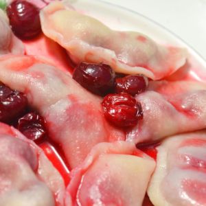 pierogi z owocami kiedy słodzić