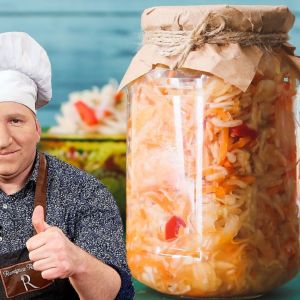 surówka z kapusty w słoikach Rączki