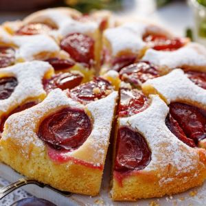 obłoczkowe ciasto ze śliwkami na kefirze