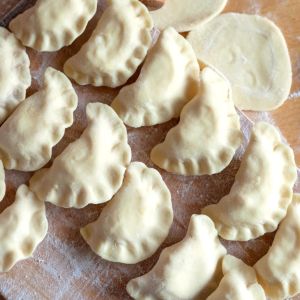 Skyrowe ciasto na pierogi