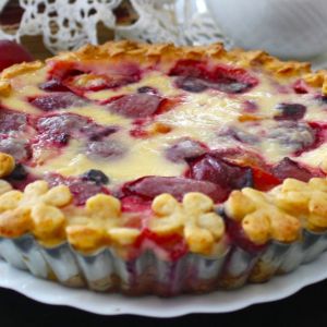 tarta budyniowa ze śliwkami