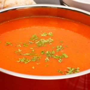 zupa pomidorowa ze świeżych pomidorów