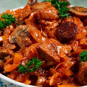 bigos z kapusty pekińskiej