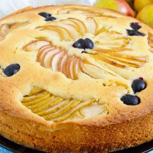 Ciasto jogurtowe z gruszkami