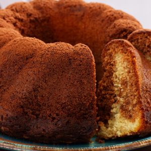 babka keto na jajkach i maśle orzechowym