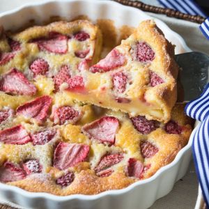 clafoutis z truskawkami