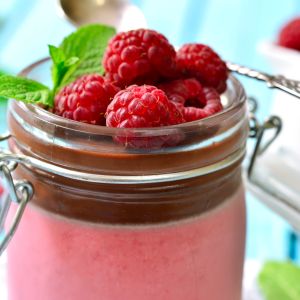 deser malinowo-czekoladowy