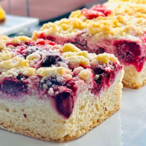 ciasto ze śliwkami na maślance