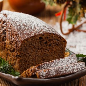 wilgotny piernik na powidłach