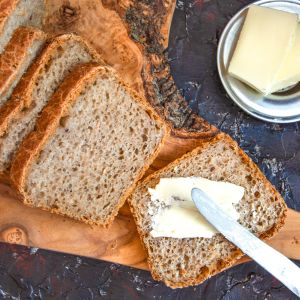 chleb z tymiankiem i czosnkiem