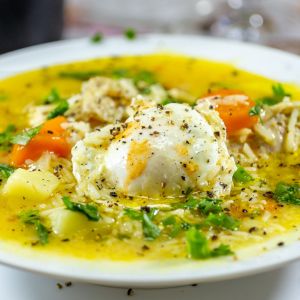 portuglaska zupa canja de galinha