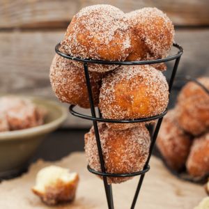 łatwe pączki cynamonowe