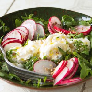 Sałatka ze straciatellą