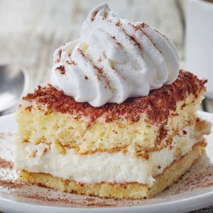 bita śmietana ubijana blenderem