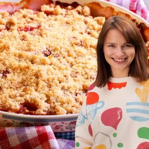 ciasto jogurtowe z owocam i kruszonką Ani Starmach