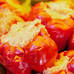 kiszona papryka faszerowana kiszoną kapustą po węgiersku