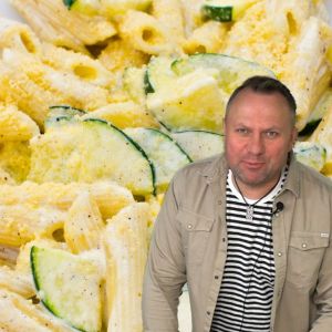 cukinia w sosie musztardowo-śmietanowym Strzelczyka