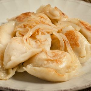 idealnie cienkie ciasto na pierogi bez wałka