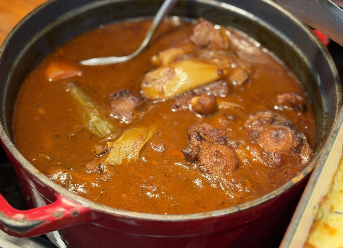 zupa ogonowa - ogony wołowe w zupie