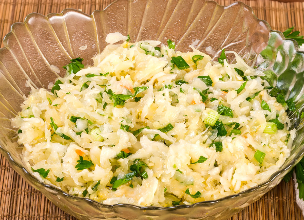 Surówka z kapusty kiszonej