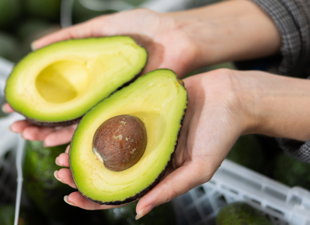 otwieranie awokado bez noża