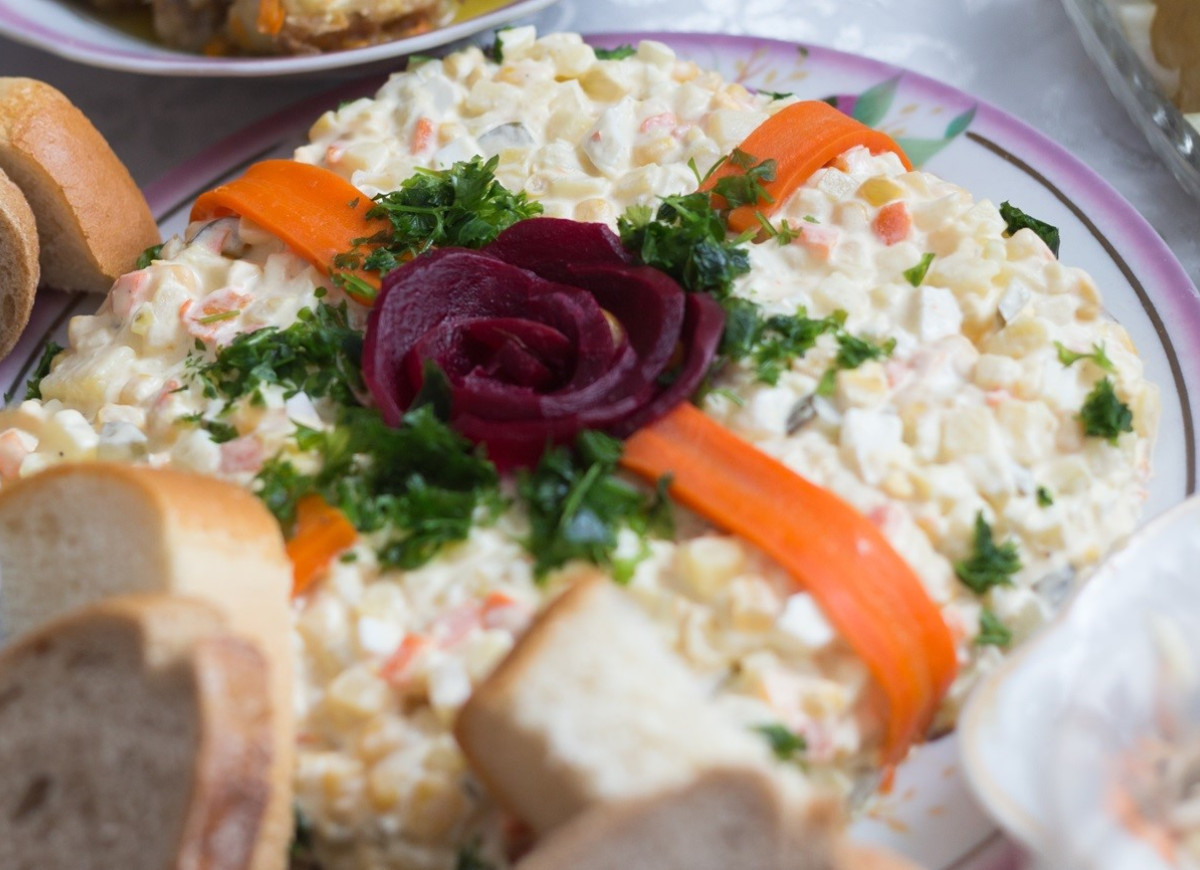 węgierska sałatka śledziowa